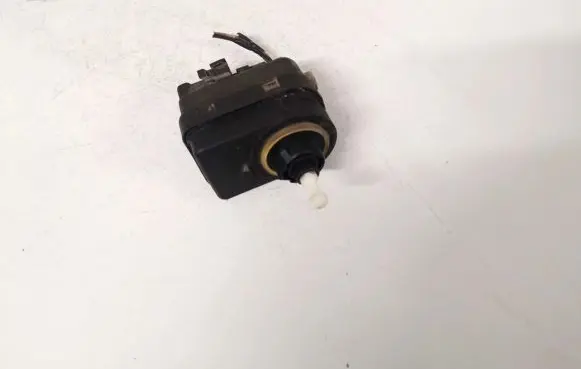 Renault Kangoo I Headlight level adjustment motor 8200259039