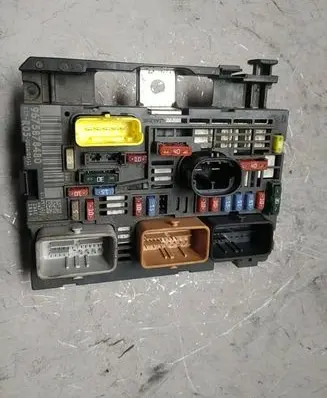 Peugeot 308 BSM Control unit 9675878480
