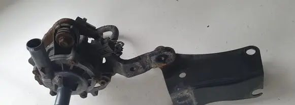 Toyota Prius (XW30) Electric auxiliary coolant/water pump
