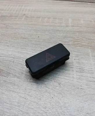 BMW 5 E39 Hazard light switch 1374220