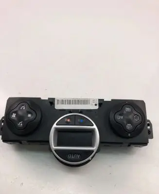 Renault Clio III Interior fan control switch 8200296683