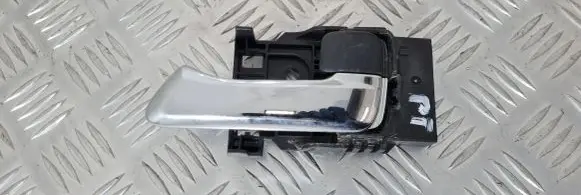 Isuzu D-Max Rear door interior handle