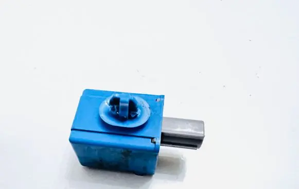 Toyota Yaris Alarm relay 8974705010 0689004720