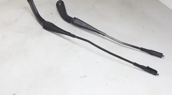 BMW 3 F30 F35 F31 Front wiper blade arm 7260474 7260469
