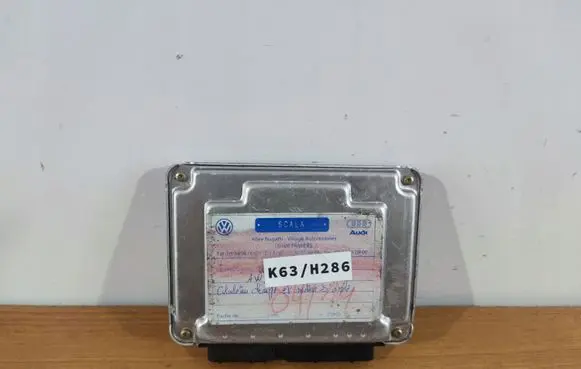 Audi A4 S4 B7 8E 8H Engine control unit/module 038906019FB