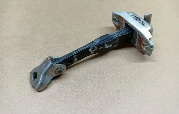 Mitsubishi Space Star Front door check strap stopper