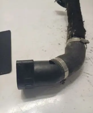 Volkswagen Golf VII Intercooler hose/pipe 04L145762AD