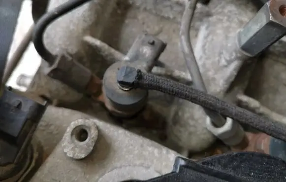 Chrysler Voyager Fuel injector 0445110059