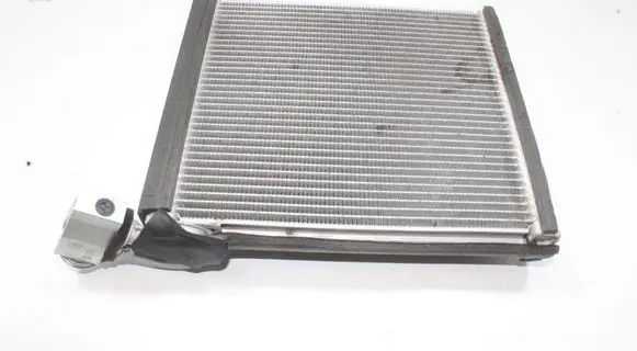 Toyota RAV 4 (XA30) Air conditioning (A/C) radiator (interior) 4475003700