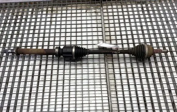 Renault Clio IV Front driveshaft 391008239R