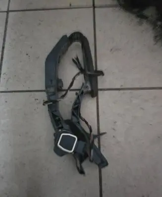Mercedes-Benz C W203 Accelerator throttle pedal A2033000104