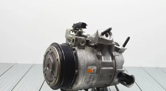 Ford Kuga II Air conditioning (A/C) compressor (pump) DS7H19D629HG