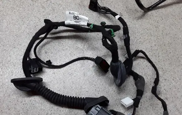 Land Rover Evoque I Rear door wiring loom BJ3214632BC