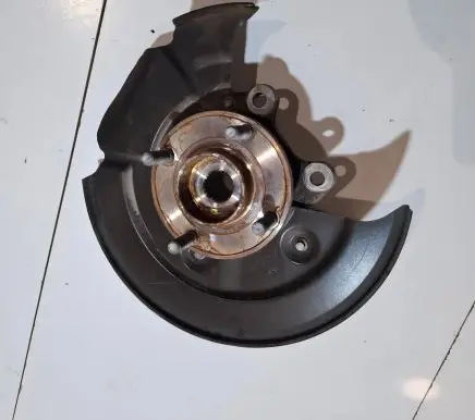Ford Ecosport Front wheel hub CN153K171