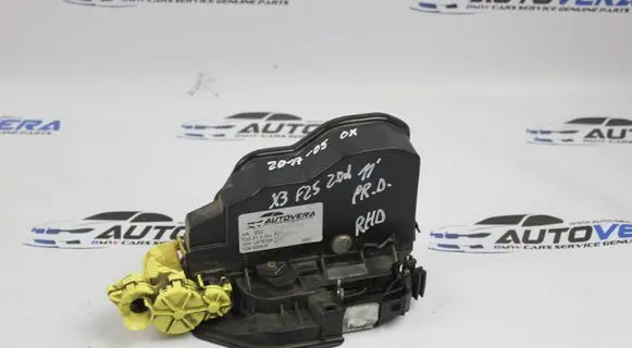 BMW X3 F25 Front door lock 7283630