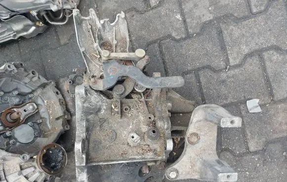Peugeot 407 Manual 5 speed gearbox 20DM65