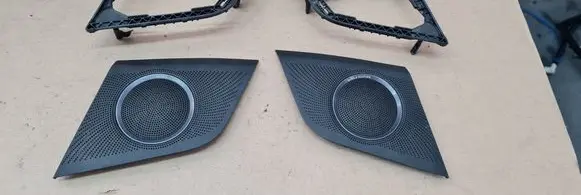 Audi A5 8T 8F Side speaker trim/cover 8T0035427 8T0035428