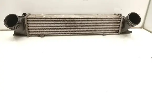 BMW 1 E81 E87 Intercooler radiator 3093796