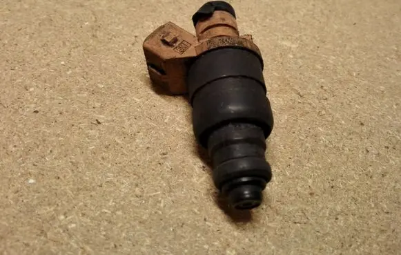 Audi A6 S6 C5 4B Fuel injector 078133551BL