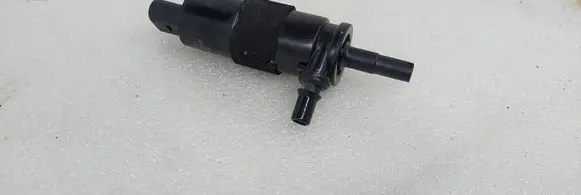 Audi Q8 Windscreen/windshield washer pump 6R0955681