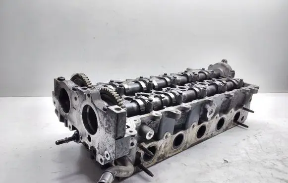 Volvo S60 Engine head 30777365 P0030777363