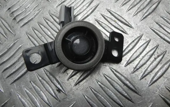 Hyundai Kona I Front door high frequency speaker 96311J9100 R2309