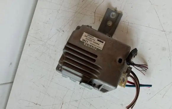 Toyota Corolla Verso E121 Power steering control unit/module 8965002230 529459 EATCEC068