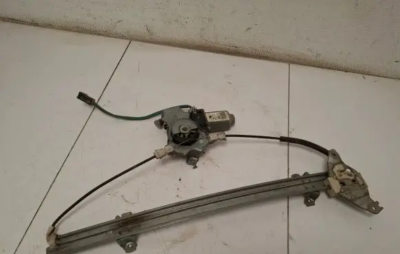 Nissan Almera Tino Rear door manual window regulator 400601T3