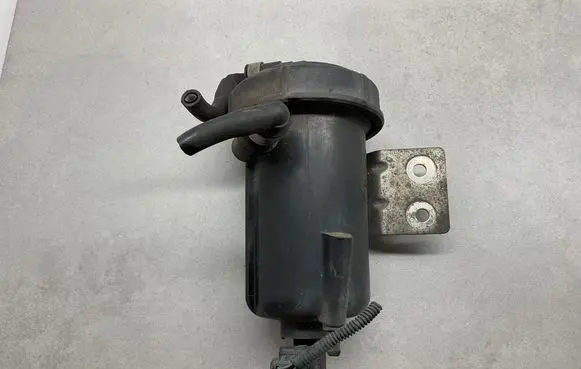 Peugeot Boxer Fuel filter housing 235514720