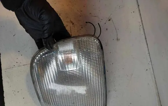 Volkswagen Transporter - Caravelle T4 Front indicator light 6R01495