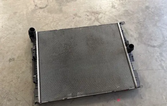 BMW 3 F30 F35 F31 Coolant radiator 8482624