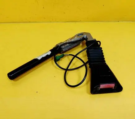 Opel Vectra B Front seatbelt buckle 90585747