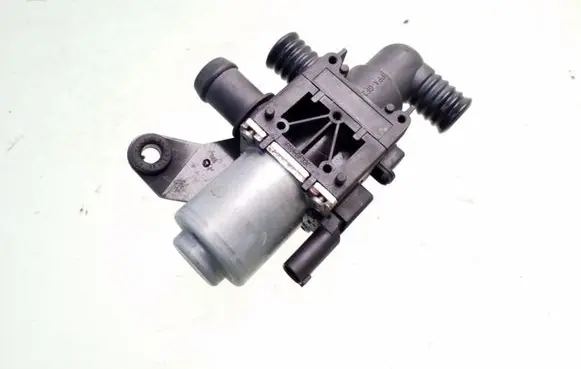 BMW X5 F15 Coolant heater control valve 6950257