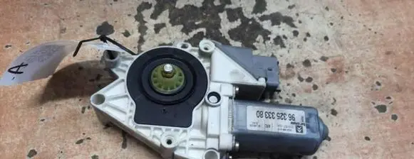 Citroen C5 Aircross Rear door window regulator motor 9632533380