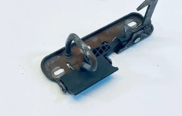 Volkswagen Golf V Engine bonnet/hood lock/latch loop/hook 1K0823480
