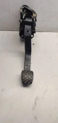 Volkswagen Golf V Clutch pedal 1k1721059