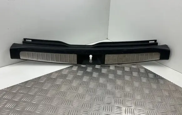 Toyota Avensis T250 Trunk/boot sill cover protection 5838705090