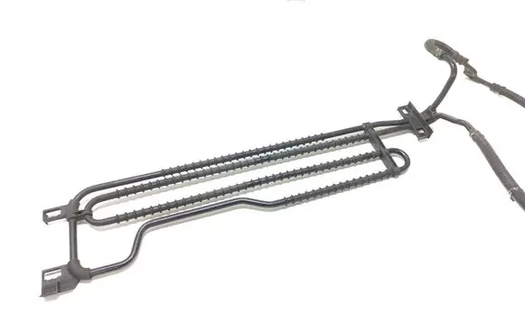 Mercedes-Benz E W212 Power steering radiator A2044601024