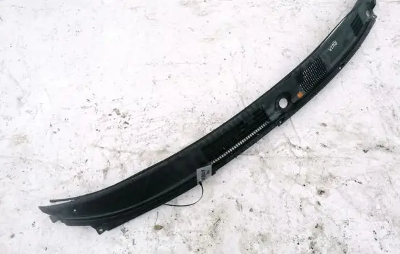 Mitsubishi Carisma Wiper trim MB944695