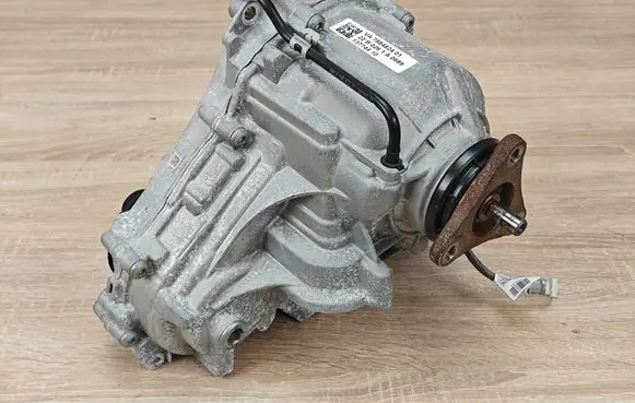 BMW 4 G22 G23 G24 G26 Gearbox transfer box case 7884824