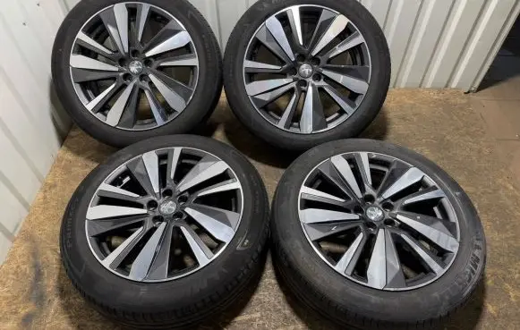 Peugeot 3008 II R19 alloy rim 9809685477 26267