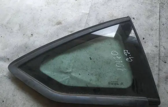 Citroen C4 I Rear side window as2