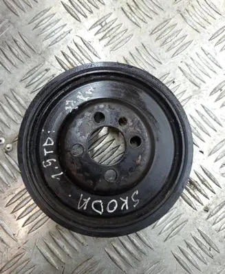 Skoda Fabia Mk1 (6Y) Crankshaft pulley 038105245 038105243A