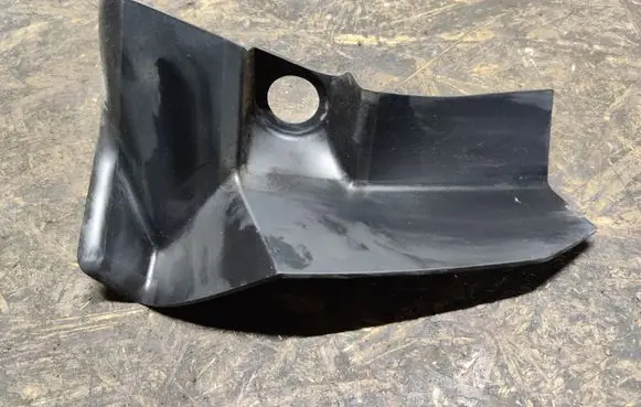 BMW 2 F46 Rear/tail light trim molding 7328159
