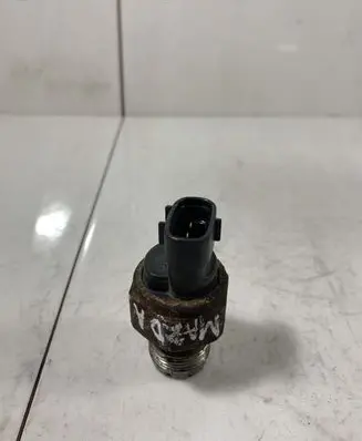 Fuel pressure sensor