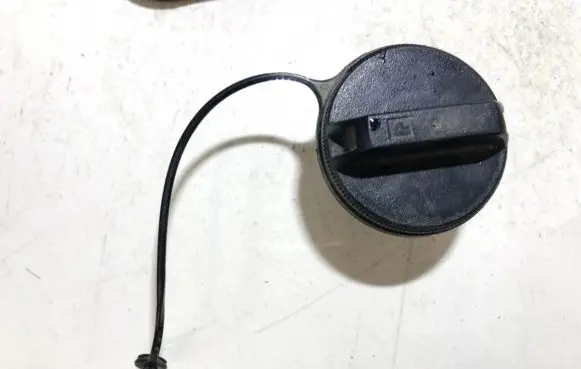 Nissan X-Trail T31 Fuel tank filler cap 