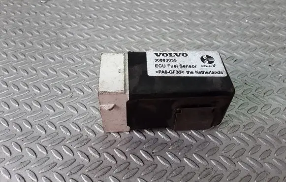 Volvo S40, V40 Other relay 30883035