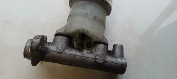 Mitsubishi Galant Master brake cylinder