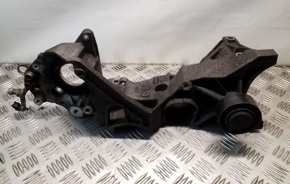 Audi A5 Sportback 8TA Generator/alternator bracket 03L903143R