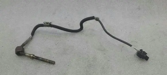 Mercedes-Benz C W205 Lambda probe sensor A0081532728